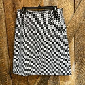 Liz Claiborne Liz Sport  Skirt Womens 12 Black Gray Check Side Zip Lined